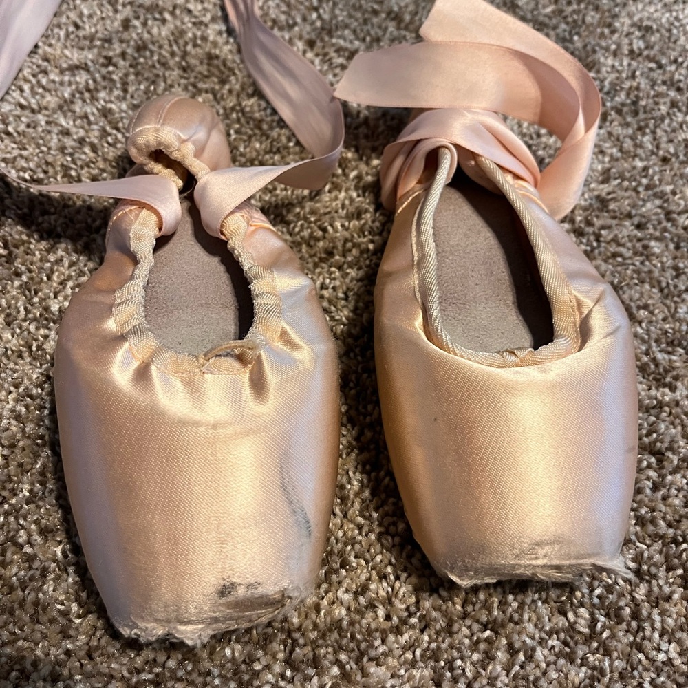 COPY - BLOCH POINTE SHOES